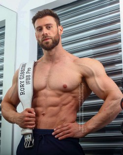 Photo by Brian Would and Aesthetic Fitness Studio